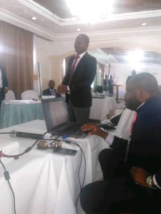 Mobirise Website Builder